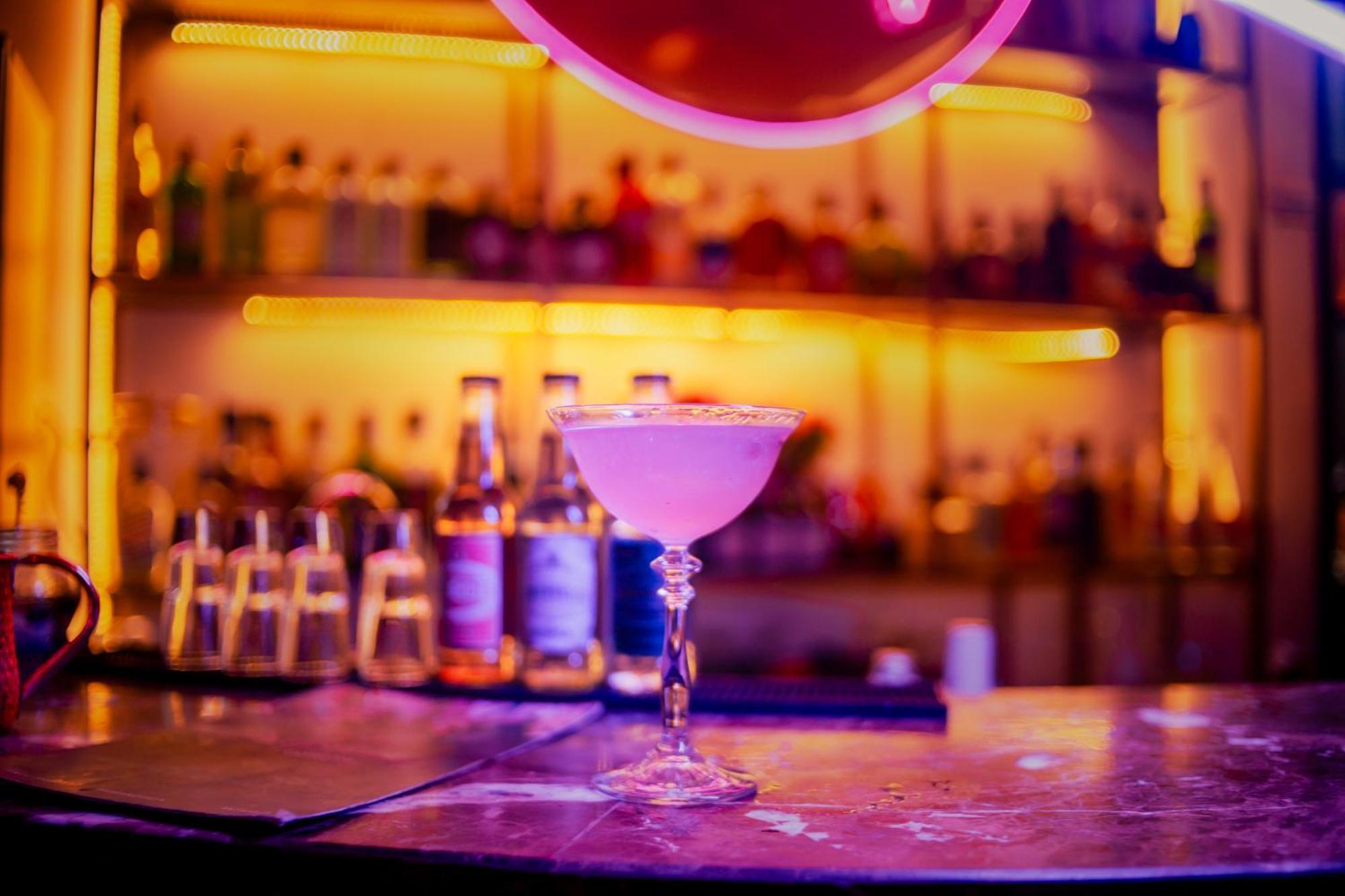 Faranda Collection Barranquilla, A Member Of Radisson Individuals Barranquilla (Atlantico) Exterior foto A pink cosmopolitan cocktail