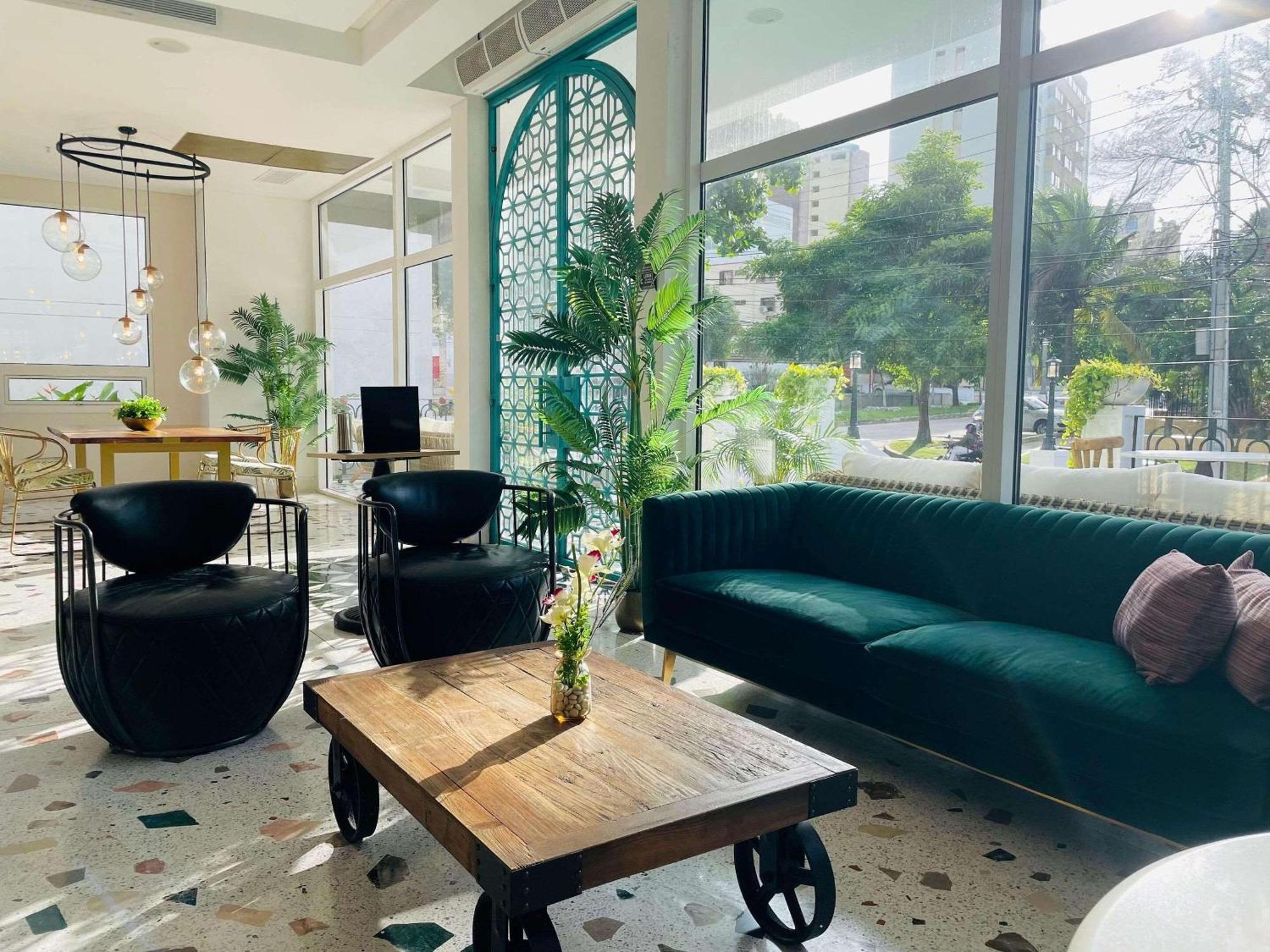 Faranda Collection Barranquilla, A Member Of Radisson Individuals Barranquilla (Atlantico) Exterior foto The lobby of the hotel